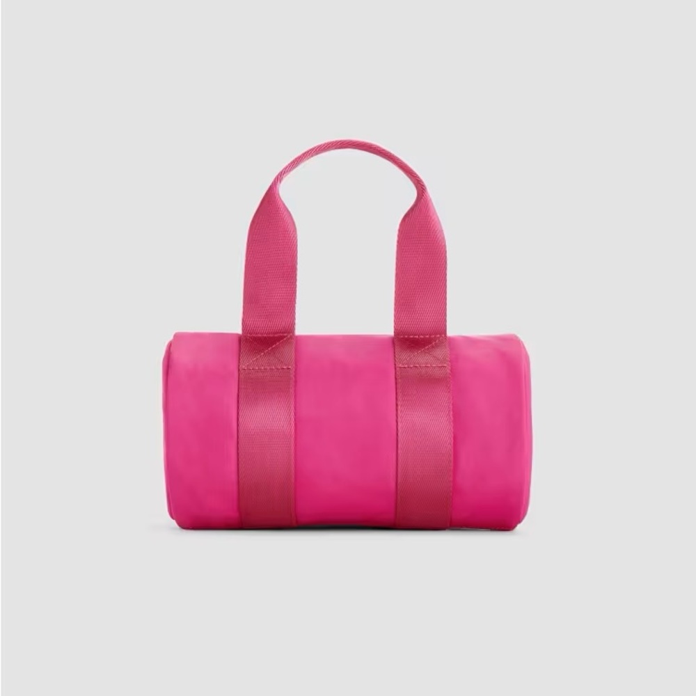 Everlane The Recycled Nylon Crossbody in Fuchsia Pink - Picture 4 of 9